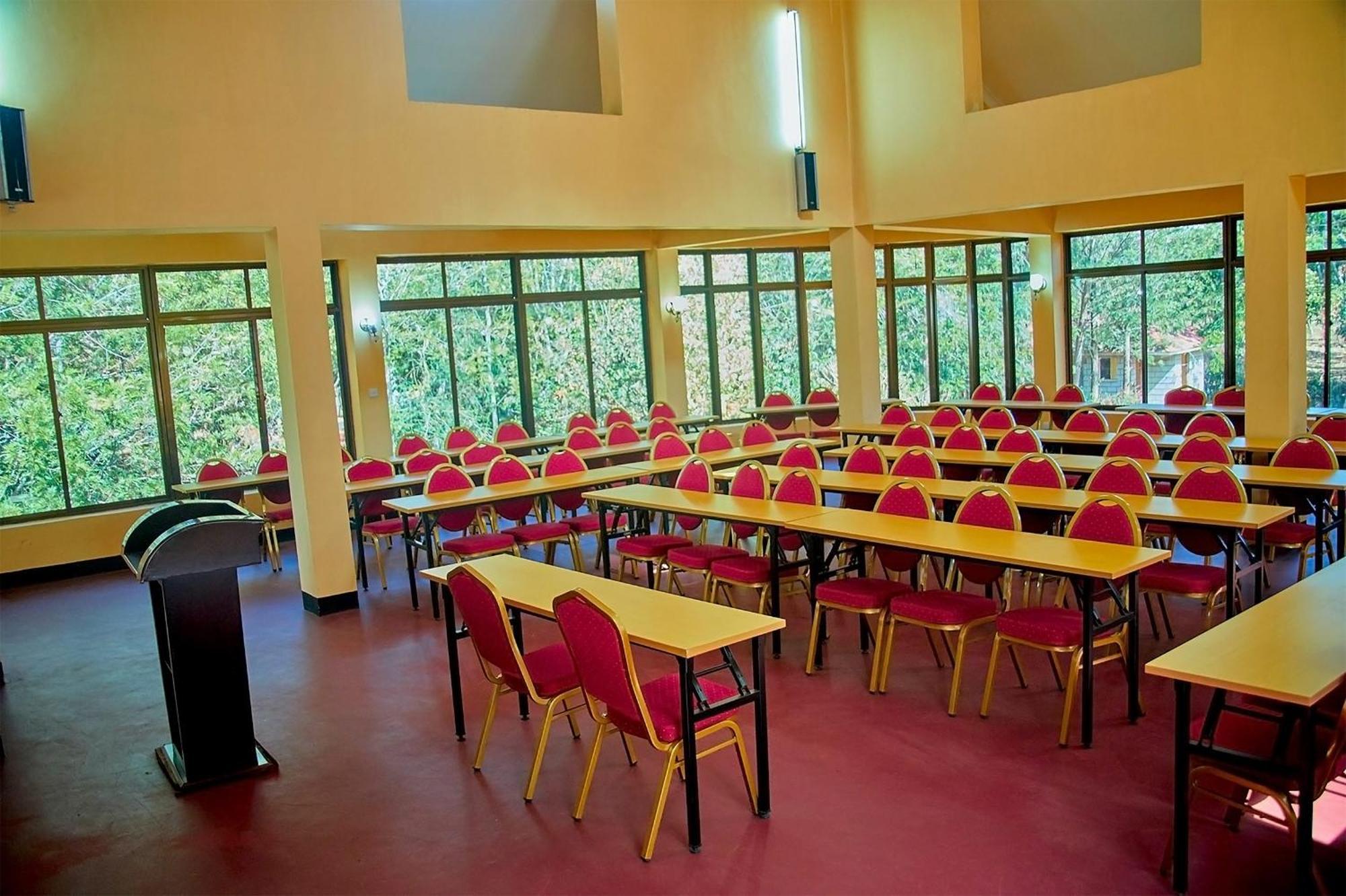 Ngorongoro Corridor Lodge Karatu Bagian luar foto