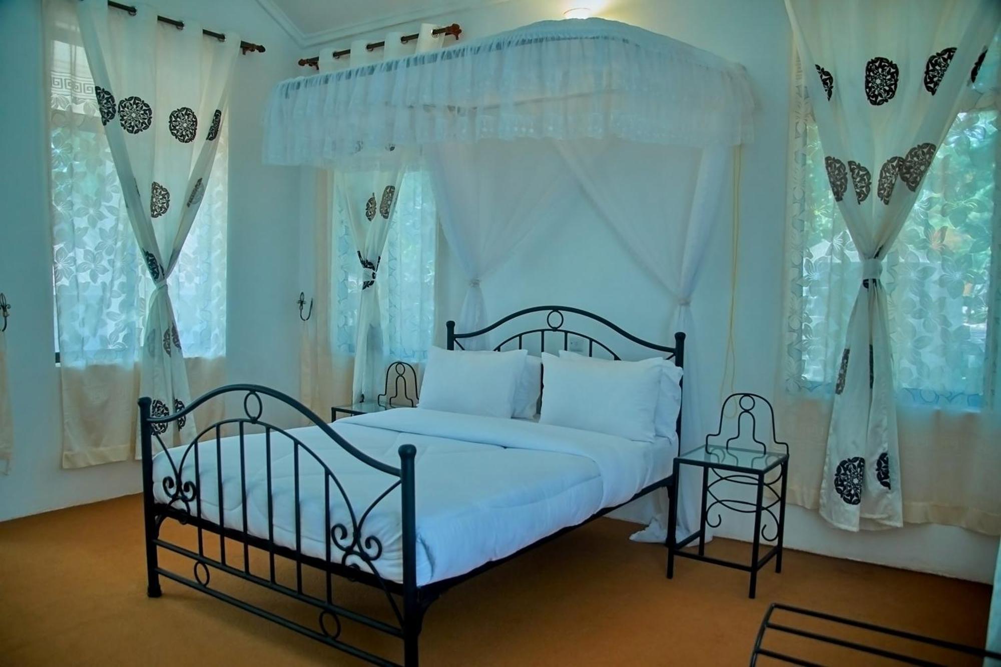 Ngorongoro Corridor Lodge Karatu Bagian luar foto