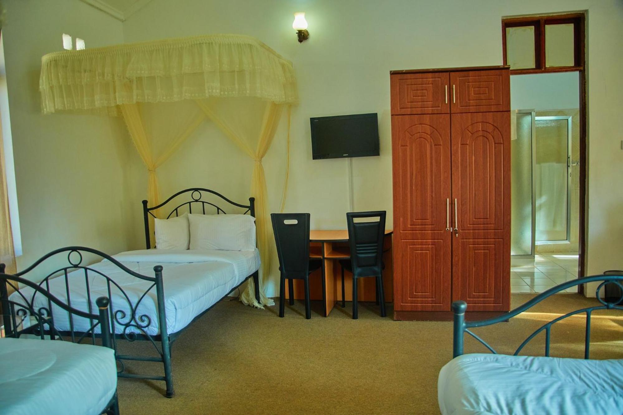 Ngorongoro Corridor Lodge Karatu Bagian luar foto